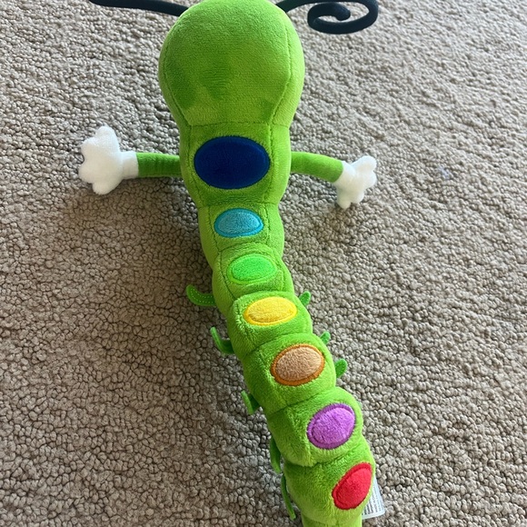 NWOT Crayola Caterpillar Shoulder Plush Toy - Picture 3 of 8